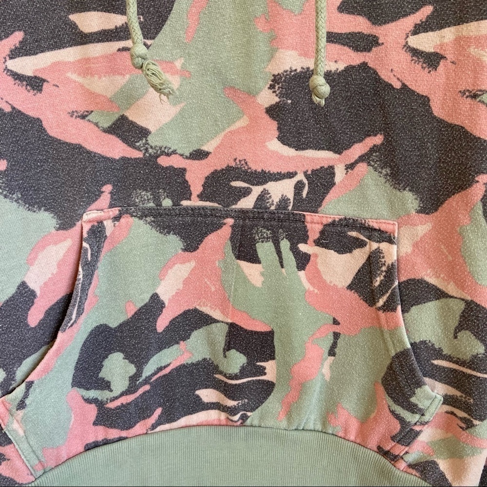 EQ Camo Hoodie Size Large - Picture 3 of 7